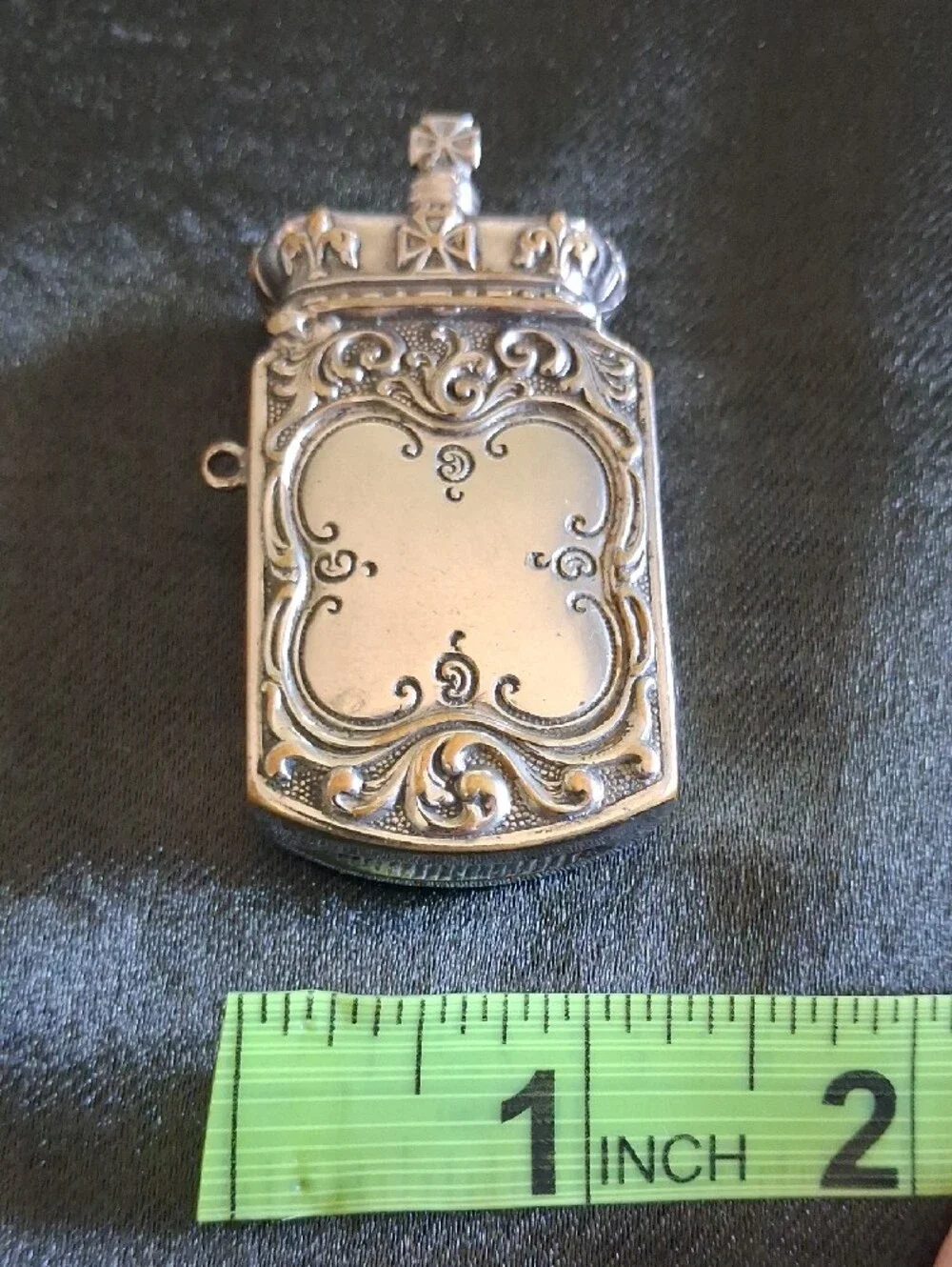 Ornate Victorian Edwardian Silverplate Corination Vesta Case